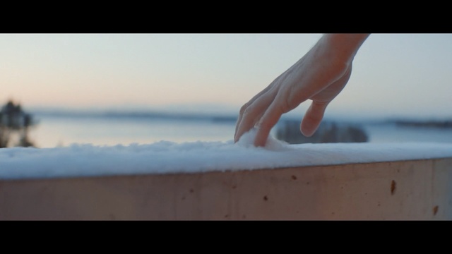 Video Reference: Sky, Leg, Hand, Arm, Water, Sea, Ocean, Horizon, Human leg, Shore