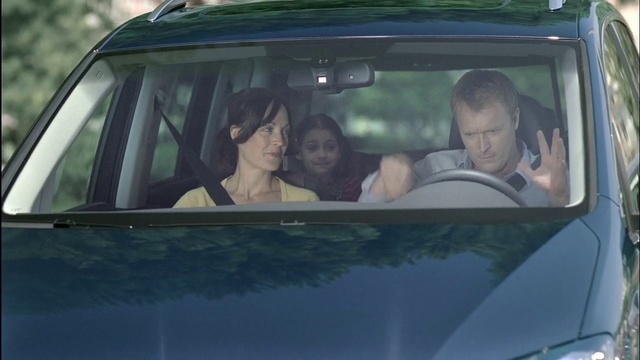 Video Reference: Vehicle, Vehicle door, Car, Motor vehicle, Mode of transport, Auto part, Automotive exterior, Automotive window part, Windshield, Driving