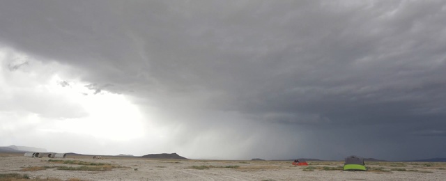 Video Reference: cloud, sky, storm, horizon, atmosphere, cumulus, wind, meteorological phenomenon, wind wave, ecoregion