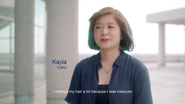 Video Reference: Chin, White-collar worker, Shoulder, Neck, Photography, Jaw, Happy