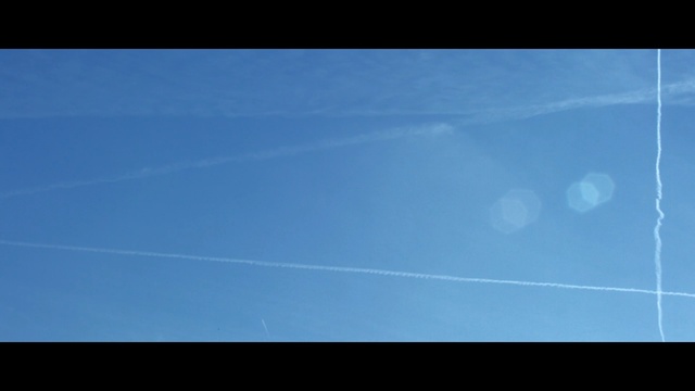 Video Reference: sky, blue, atmosphere, cloud, daytime, light, azure, line, energy, sunlight