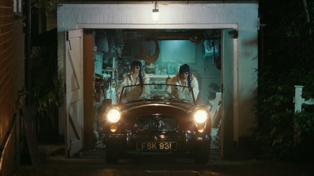 Video Reference: Land vehicle, Vehicle, Motor vehicle, Car, Classic car, Vintage car, Classic, Automotive exterior, Automotive design, Compact car