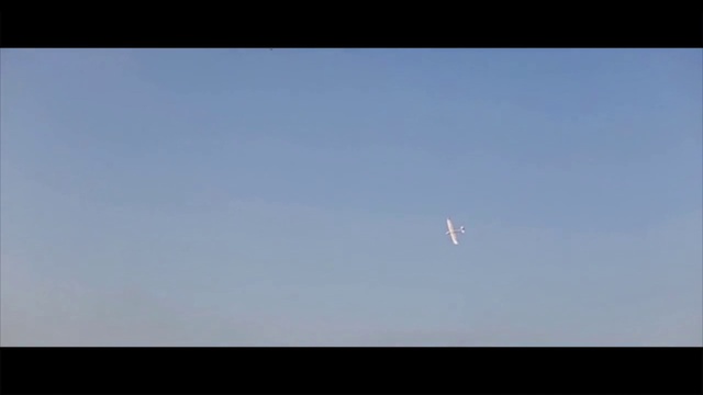 Video Reference: Sky, Atmosphere, Daytime, Atmospheric phenomenon, Cloud, Horizon, Cumulus, Wing, Air travel, Calm