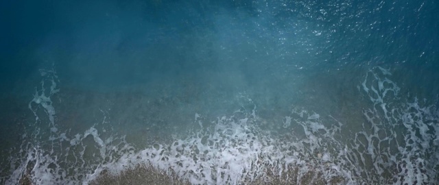 Video Reference: water, sky, wave, atmosphere, sea, geological phenomenon, ocean, underwater, wind wave, water resources