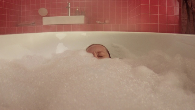 Video Reference: Bathtub, Bathing, Jacuzzi, Child, Plumbing fixture, Baby, Room