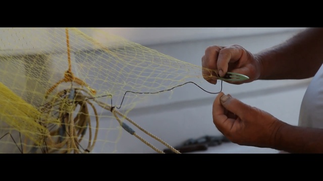 Video Reference: hand, material, finger, knot, rope