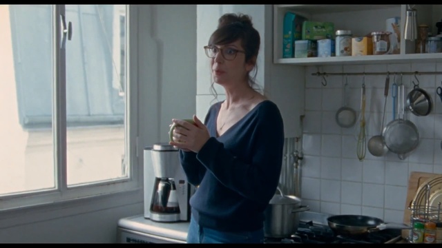 Video Reference: Water, Shoulder, Room, Window, Hand, Photography, Muscle, Reflection, Kitchen, Glass, Person