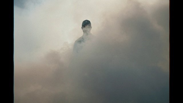 Video Reference: Cloud, Sky, People in nature, Fog, Atmospheric phenomenon, Tree, Lens flare, Smoke, Cumulus, Landscape