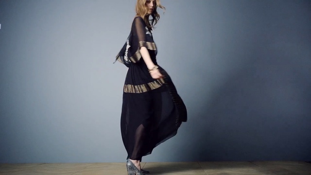 Video Reference: fashion model, shoulder, joint, fashion, photo shoot, fashion design, neck