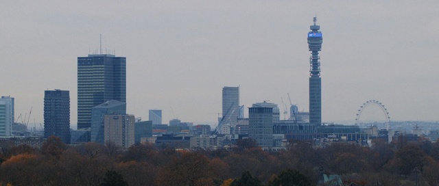 Video Reference: City, Skyline, Metropolitan area, Skyscraper, Urban area, Cityscape, Daytime, Atmospheric phenomenon, Human settlement, Tower block