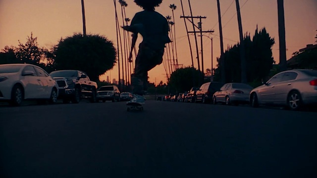 Video Reference: Wheel, Tire, Car, Cloud, Vehicle, Sky, Automotive lighting, Automotive tire, Motor vehicle, Dusk