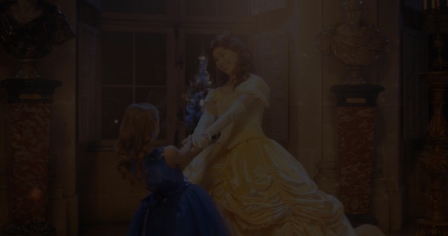 Video Reference: Photograph, Lady, Interaction, Dress, Fun, Darkness, Photography, Room, Scene, Temple