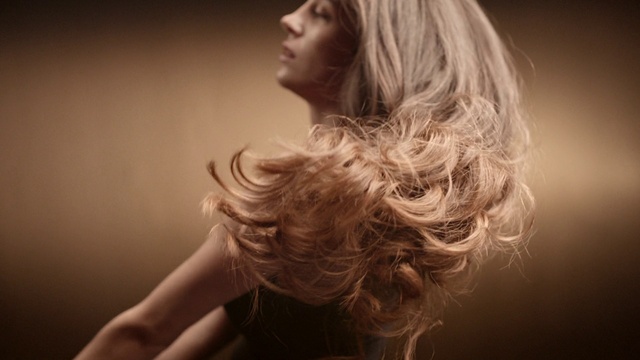 Video Reference: Face, Head, Lip, Chin, Shoulder, Eyebrow, Eyelash, Human body, Flash photography, Neck