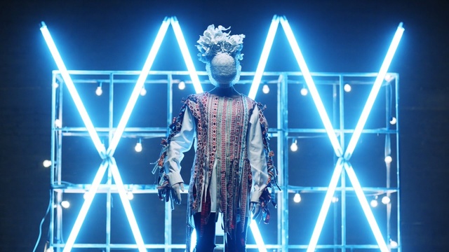 Video Reference: entertainment, stage, light, performance, event, lighting, concert, performing arts, music artist, scene, Person