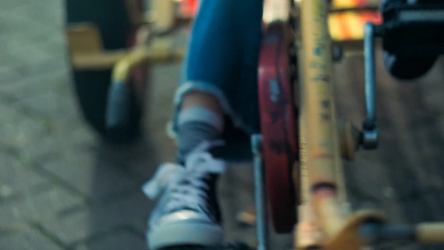 Video Reference: footwear, shoe, leg, arm, human leg, games, fun, gun