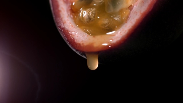 Video Reference: Water, Tooth, Close-up, Mouth, Organ, Eye, Macro photography, Photography, Tongue, Jaw