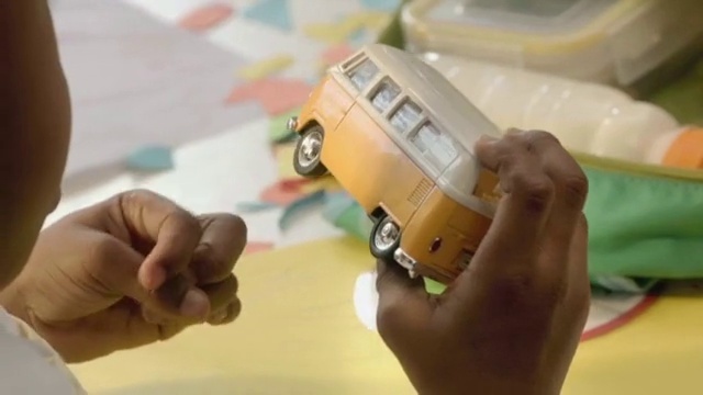Video Reference: Model car, Toy, Vehicle, Car, Scale model, City car, Toy vehicle