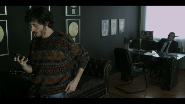 Video Reference: Photograph, Sitting, Darkness, Snapshot, Fun, Conversation, Facial hair, Photography, Interaction, Room