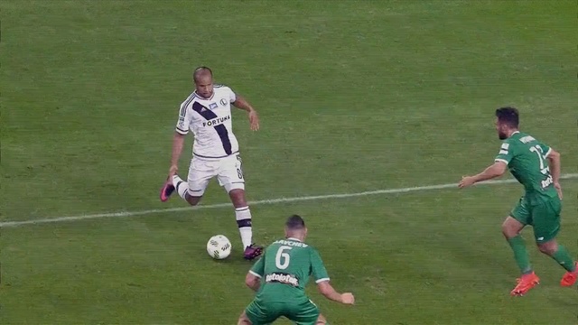 Video Reference: Player, Sports, Sports equipment, Soccer player, Team sport, Ball game, Sport venue, Football player, Soccer, Football, Person