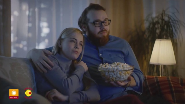 Video Reference: Facial expression, People, Sitting, Glasses, Conversation, Fun, Human, Eating, Smile, Photography