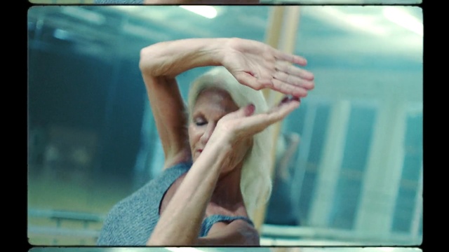 Video Reference: blue, human hair color, leg, hand, muscle, arm, girl, human body, human, fun, Person