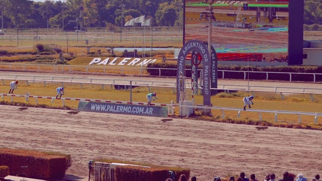 Video Reference: Sport venue, Stadium, Race track, Arena, Racing, Vehicle, Sports