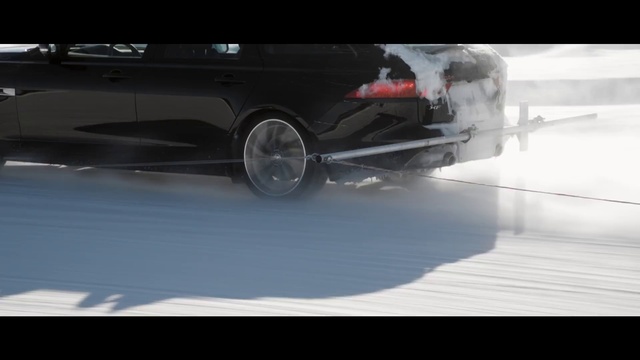 Video Reference: Land vehicle, Vehicle, Car, Automotive design, Luxury vehicle, Personal luxury car, Automotive exterior, Wheel, Rim, Automotive wheel system