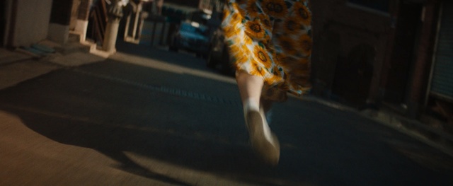 Video Reference: Snapshot, Leg, Fun, Human leg, Photography, Road, Night, Shoe, Performance