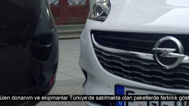 Video Reference: Land vehicle, Vehicle, Car, City car, Opel agila, Opel, Hatchback, Automotive design, Hood, Bumper
