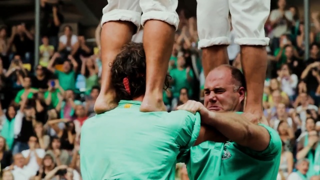 Video Reference: People, Crowd, Product, Fun, Joint, Fan, Event, Cheering, Audience, Performance