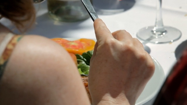 Video Reference: Food, Hand, Dish, À la carte food, Finger, Cuisine, Tableware, Cutlery, Brunch, Meal