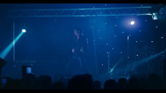 Video Reference: Performance, Entertainment, Stage, Performing arts, Light, Rock concert, Event, Public event, Concert, Music venue