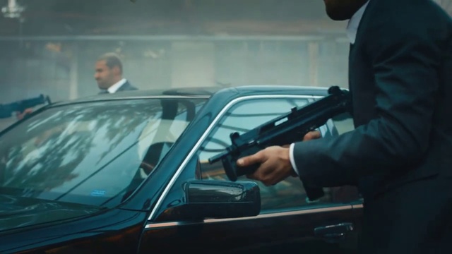Video Reference: Windshield, Vehicle door, Glass, Vehicle, Automotive exterior, Car, Automotive window part, Auto part, Window, Mode of transport