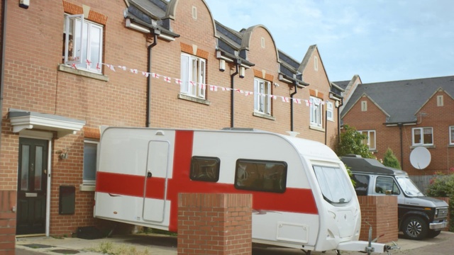 Video Reference: Property, Vehicle, Motor vehicle, Transport, Car, RV, Mode of transport, Home, House, Caravan