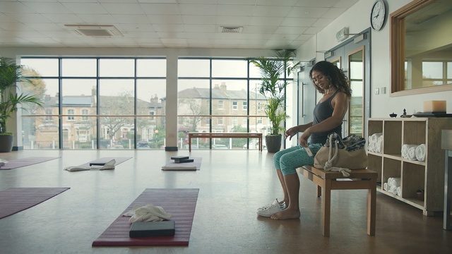 Video Reference: architecture, interior design, floor, window, flooring, furniture, glass, daylighting, house, building