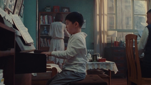 Video Reference: Furniture, Musical instrument, Table, Bookcase, Keyboard, Piano, Shelf, Musical keyboard, Idiophone, Window