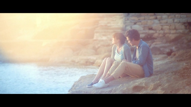 Video Reference: Photograph, Romance, Sitting, Love, Photography, Honeymoon, Sunlight, Sky, Happy, Leisure