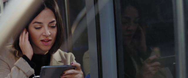 Video Reference: Technology, Lip, Electronic device, Photography, Smile, Gadget, Selfie, Reflection, White-collar worker, Black hair, Person