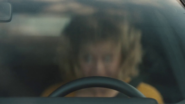 Video Reference: Sky, Windshield, Mode of transport, Auto part, Eye, Cloud, Automotive window part, Steering wheel, Rear-view mirror, Automotive mirror