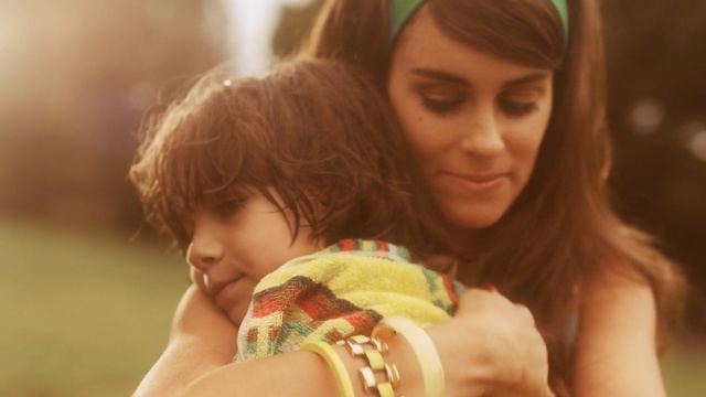 Video Reference: girl, daughter, child, fun, happiness, smile, mother, love, Person