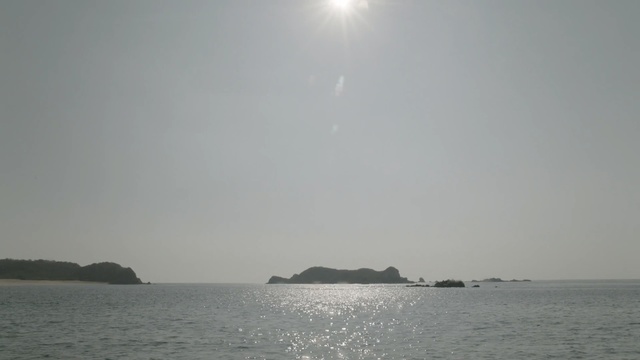 Video Reference: sea, horizon, sky, coastal and oceanic landforms, ocean, water, calm, shore, coast, daytime