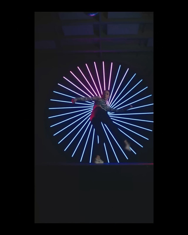 Video Reference: Light, Ferris wheel, Tourist attraction, Line, Darkness, Architecture, Electric blue, Night, Recreation, Wheel