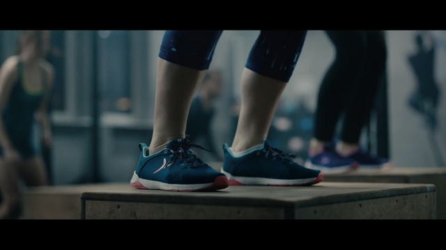 Video Reference: Blue, Footwear, Shoe, Human leg, Standing, Leg, Nike free, Joint, Sky, Human body
