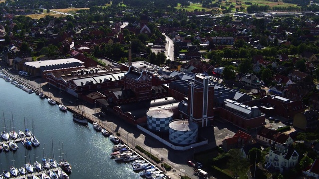 Video Reference: Aerial photography, Birds-eye view, Metropolitan area, Urban area, City, Marina, Landscape, Waterway, Urban design, Photography