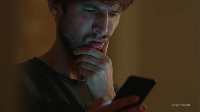 Video Reference: Chin, Nose, Cheek, Facial hair, Human, Eye, Close-up, Electronic device, Hand, Mouth