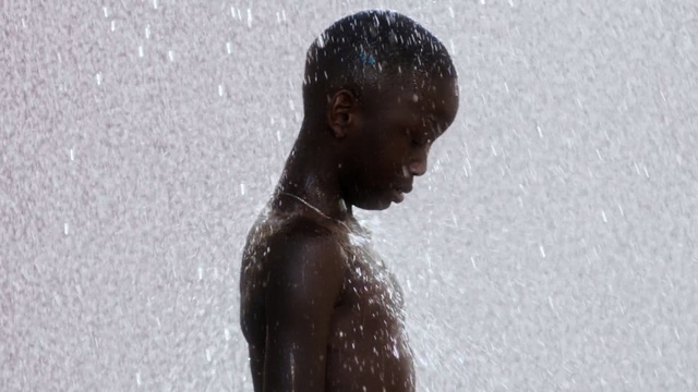 Video Reference: water, human, fun, sculpture, girl