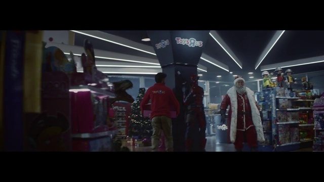 Video Reference: Sleeve, Event, Fun, Magenta, Retail, Fashion design, T-shirt, City, Entertainment, Crowd