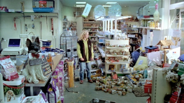 Video Reference: retail, service, product, boutique, Person