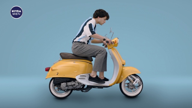 Video Reference: Motor vehicle, Scooter, Vehicle, Vespa, Mode of transport, Riding toy, Wheel, Automotive design, Automotive wheel system, Car