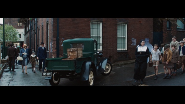 Video Reference: Land vehicle, Vehicle, Mode of transport, Car, Vintage car, Motor vehicle, Classic, Antique car, Classic car, Truck, Person